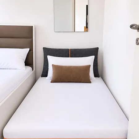 Bindi Apartment